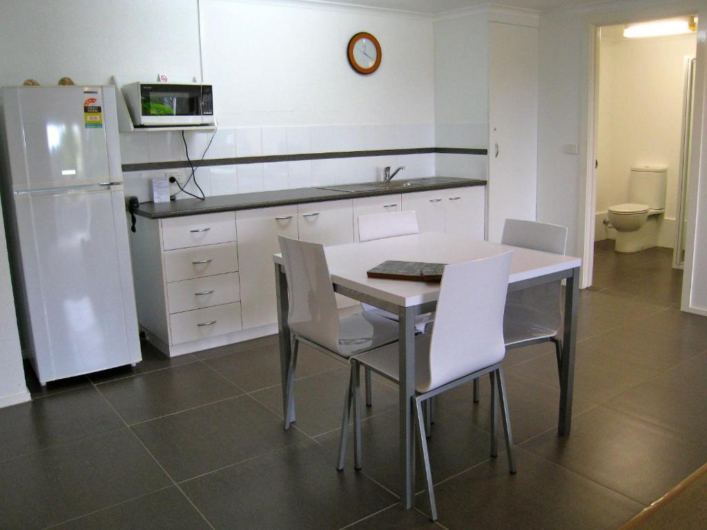 Albacore Apartments ميريمبولا الغرفة الصورة